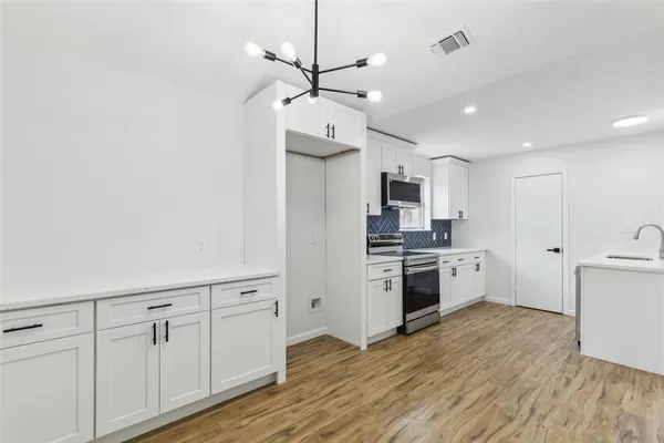 $2,950 | 911 Pebblebrook Drive, Allen, TX 75002