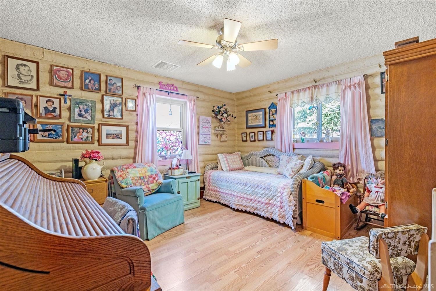 29561 Fawn Way Tehachapi, CA 93561 - Photo 6 of 36 Gallery Image 6