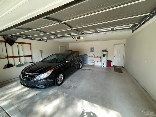 $2,000 | 941 Spring Creek Circle, Pensacola, FL 32514