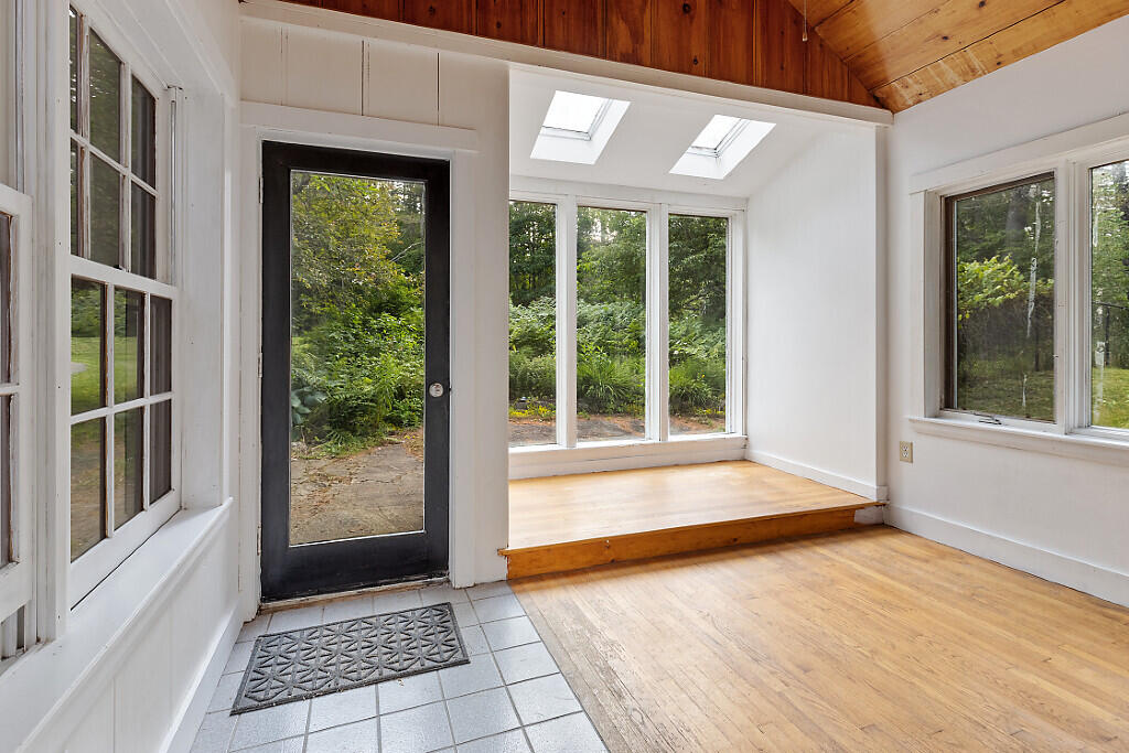 722 Belgrade Road Mount Vernon, ME 04352 - Photo 7 of 119 SUNROOM