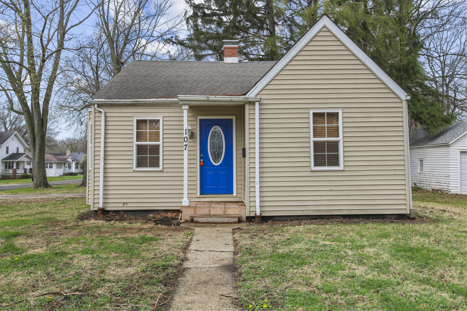 107 South Draper Avenue Champaign, IL 61821 - Photo 1 of 20