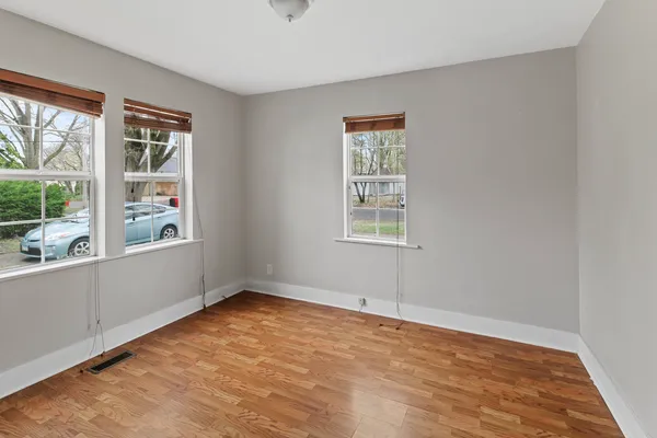$189,900 | 107 South Draper Avenue, Champaign, IL 61821