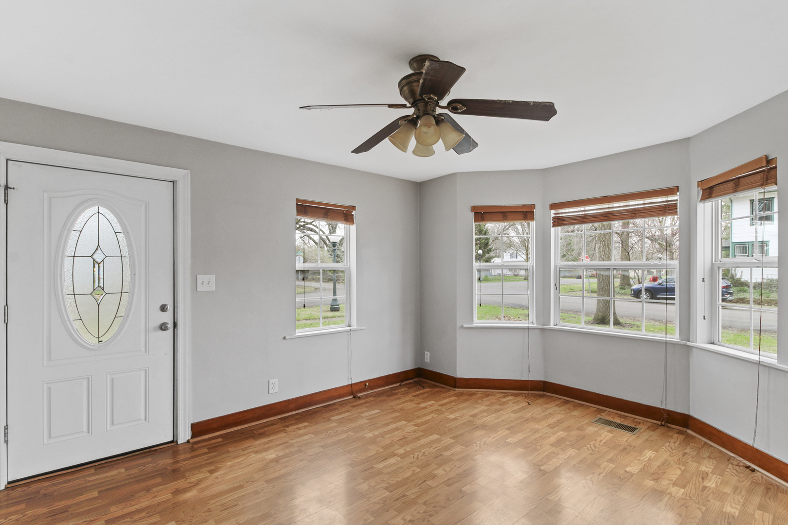 107 South Draper Avenue Champaign, IL 61821 - Photo 5 of 20