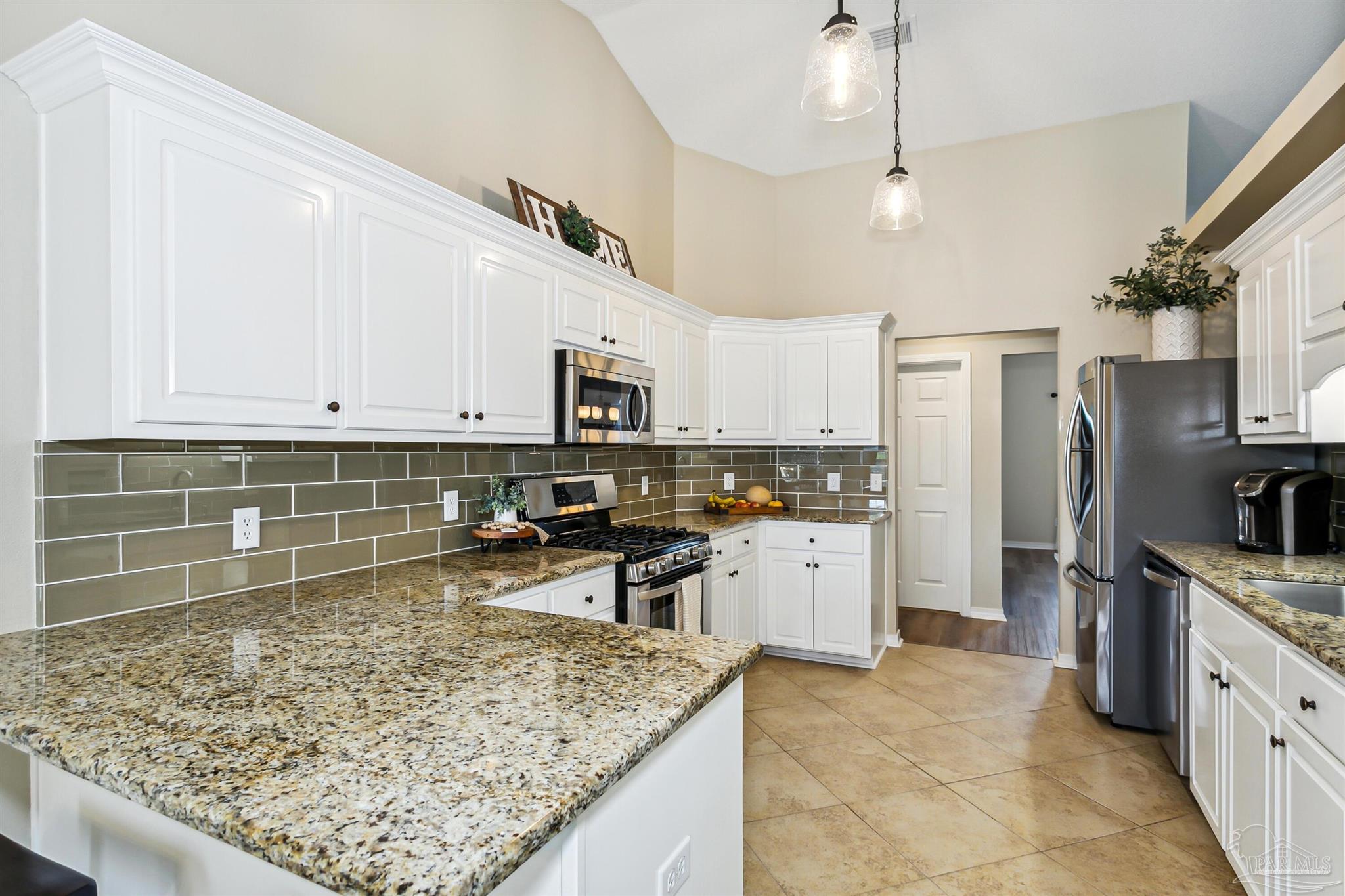 405 Turnberry Road Cantonment, FL 32533 - Photo 3 of 35 Gallery Image 3