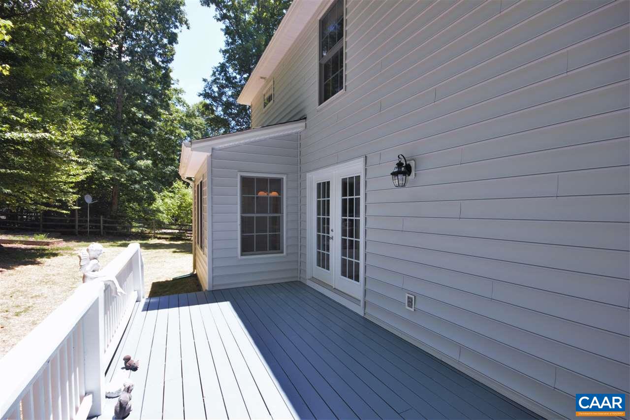 28 Zephyr Road Palmyra, VA 22963 - Photo 13 of 20 a view of outdoor space deck and kitchen