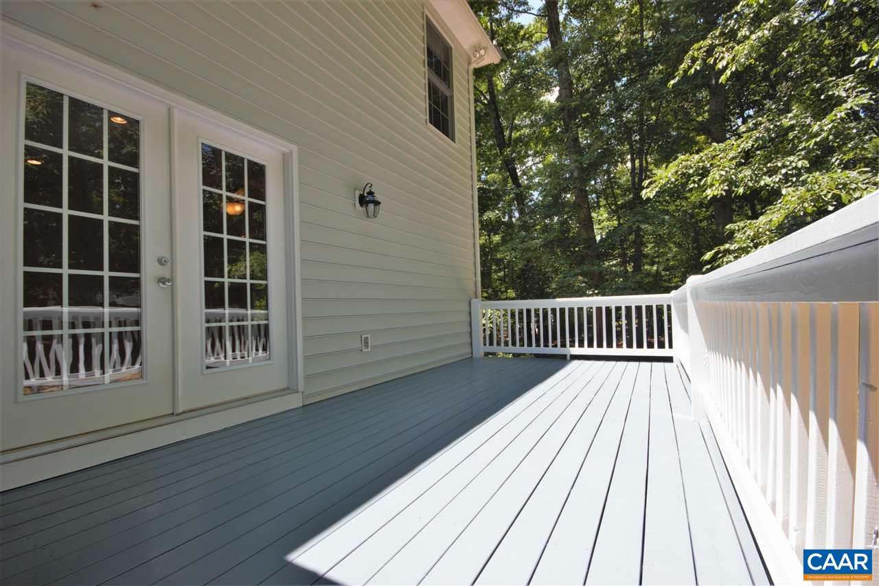 28 Zephyr Road Palmyra, VA 22963 - Photo 14 of 20 a balcony with wooden floor and fence