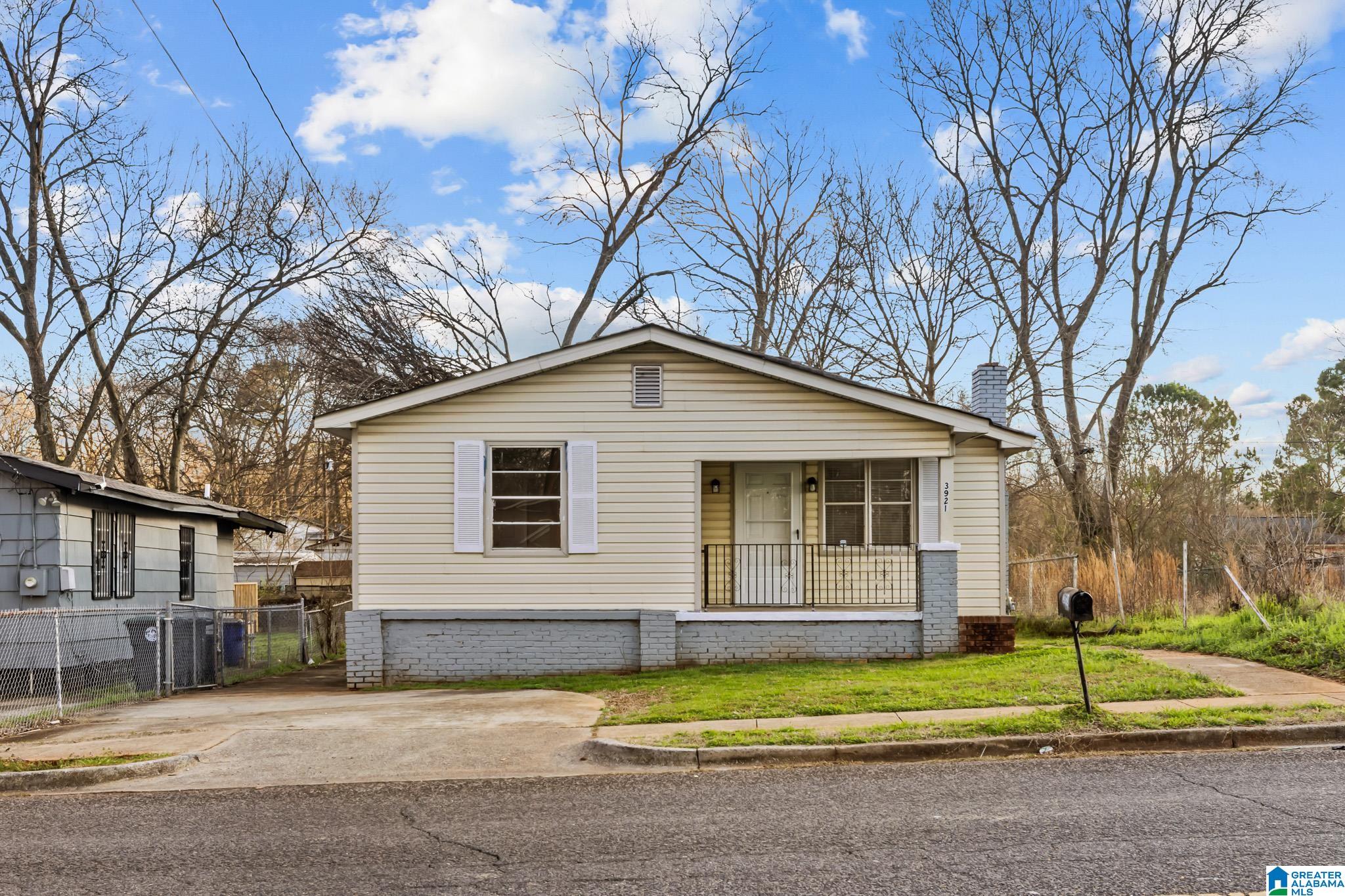 3921 Rutledge Avenue Southwest Birmingham, AL 35221 - Photo 17 of 18