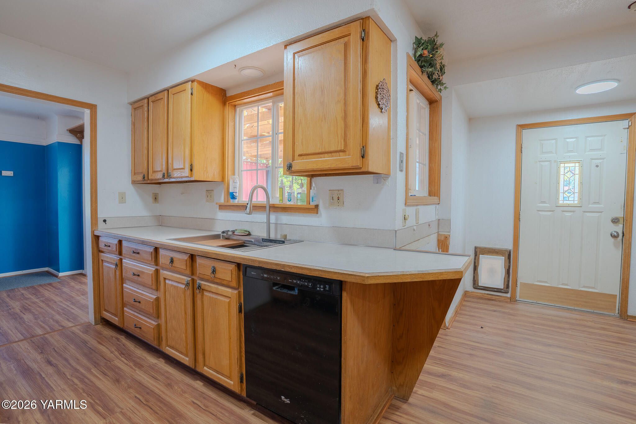 724 Ghormley Road Yakima, WA 98908 - Photo 13 of 44 Kitchen to Back Door