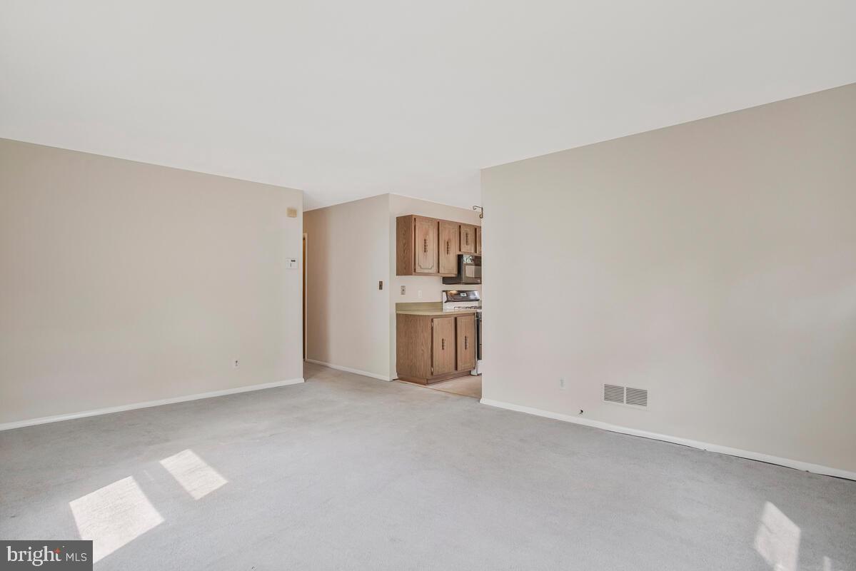 10122 Guilford Road Jessup, MD 20794 - Photo 5 of 31 Gallery Image 5