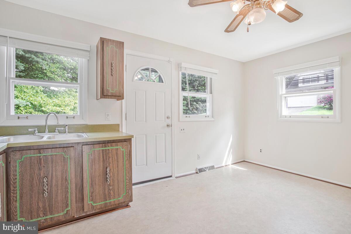 10122 Guilford Road Jessup, MD 20794 - Photo 8 of 31 Gallery Image 8