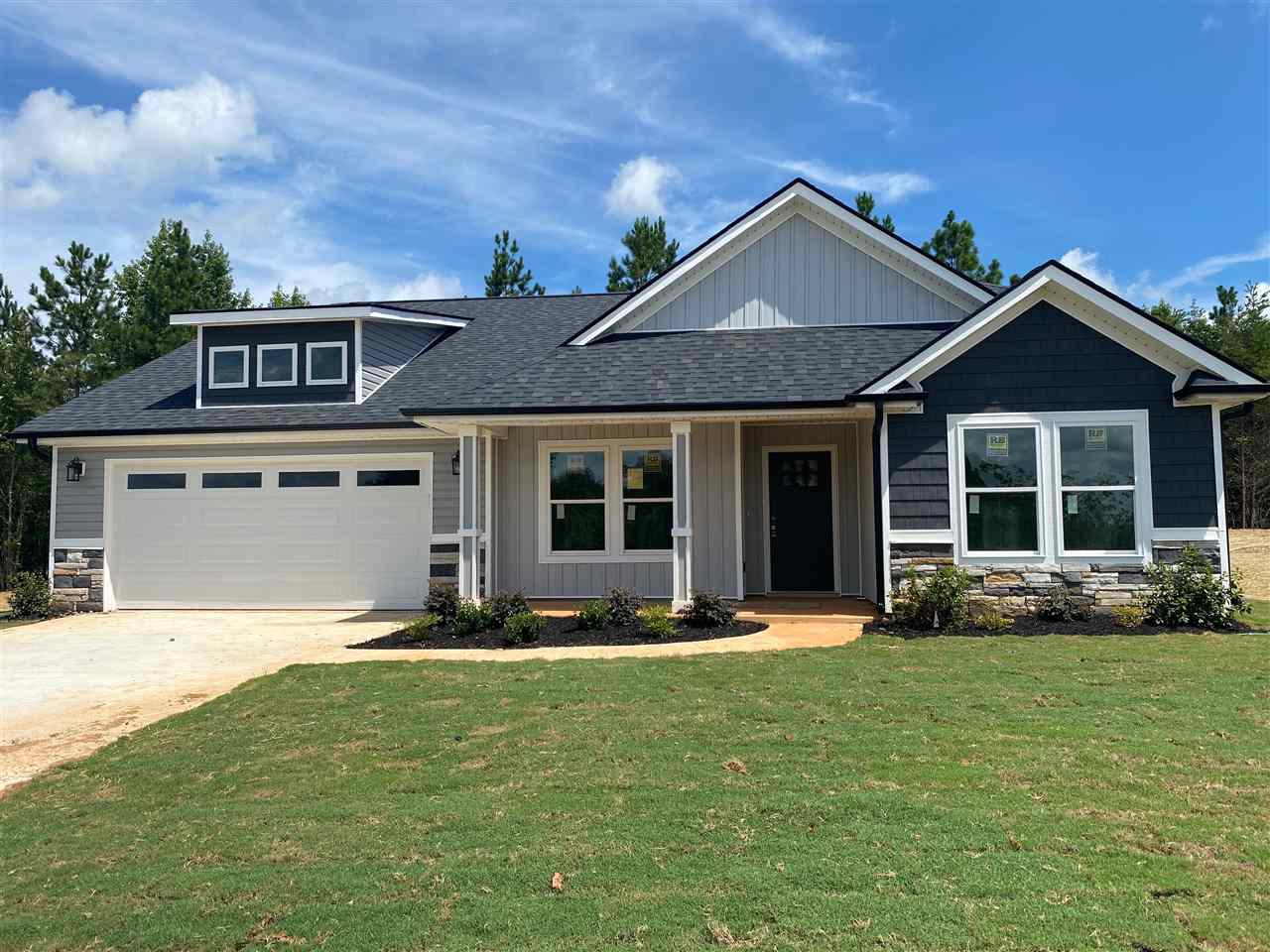 145 Galloway Road Wellford, SC 29385 - Photo 1 of 17 Gallery Image 1