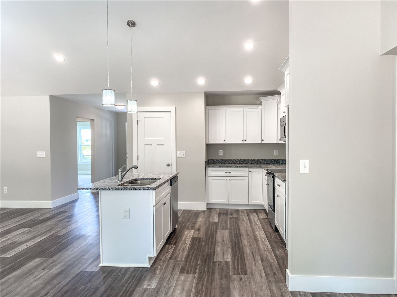145 Galloway Road Wellford, SC 29385 - Photo 4 of 17 Gallery Image 4