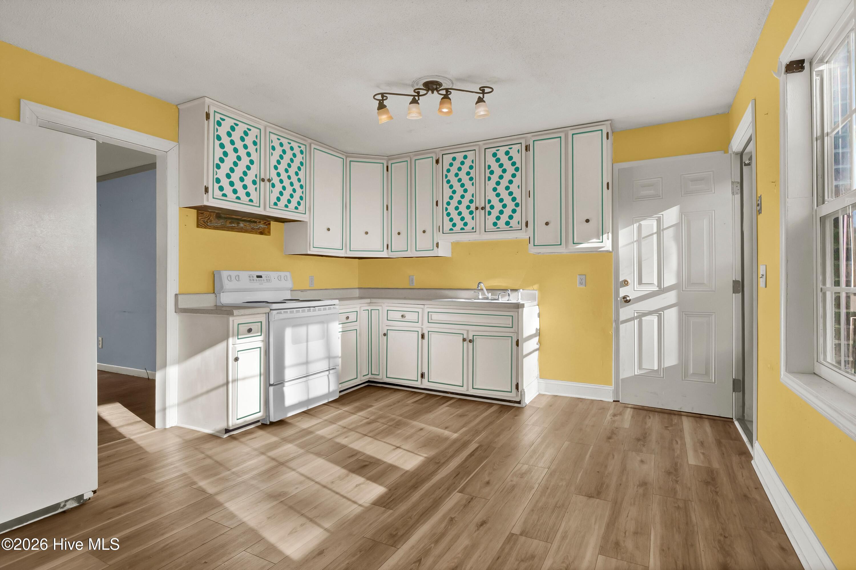 3533 Middle Sound Loop Road Wilmington, NC 28411 - Photo 13 of 25 013_p2988997_301