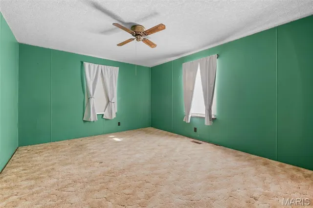 $130,000 | 464 West Rosedale Drive, East Alton, IL 62024