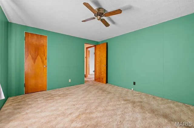 $130,000 | 464 West Rosedale Drive, East Alton, IL 62024