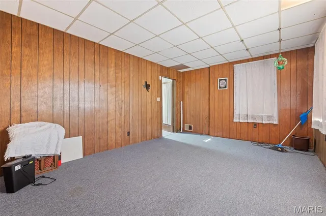 $130,000 | 464 West Rosedale Drive, East Alton, IL 62024