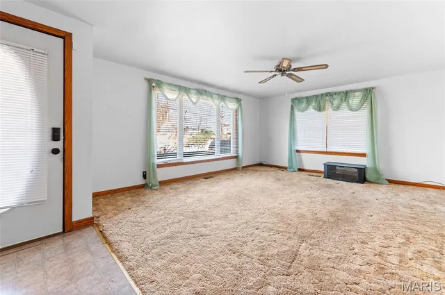 $130,000 | 464 West Rosedale Drive, East Alton, IL 62024