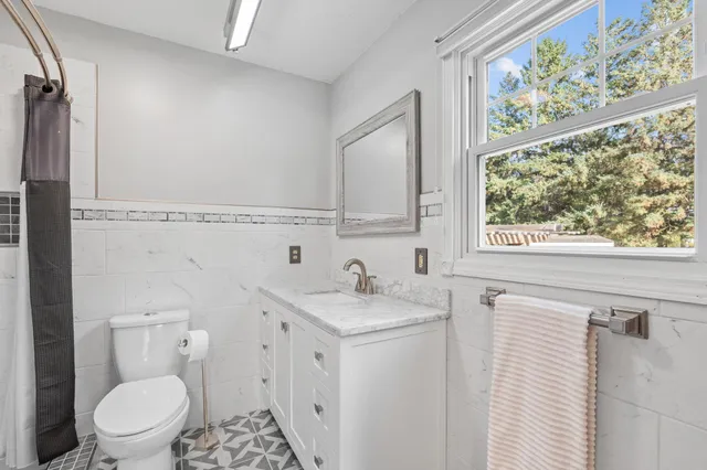 $445,000 | 11100 52nd Avenue North, Plymouth, MN 55442