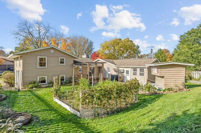 $445,000 | 11100 52nd Avenue North, Plymouth, MN 55442