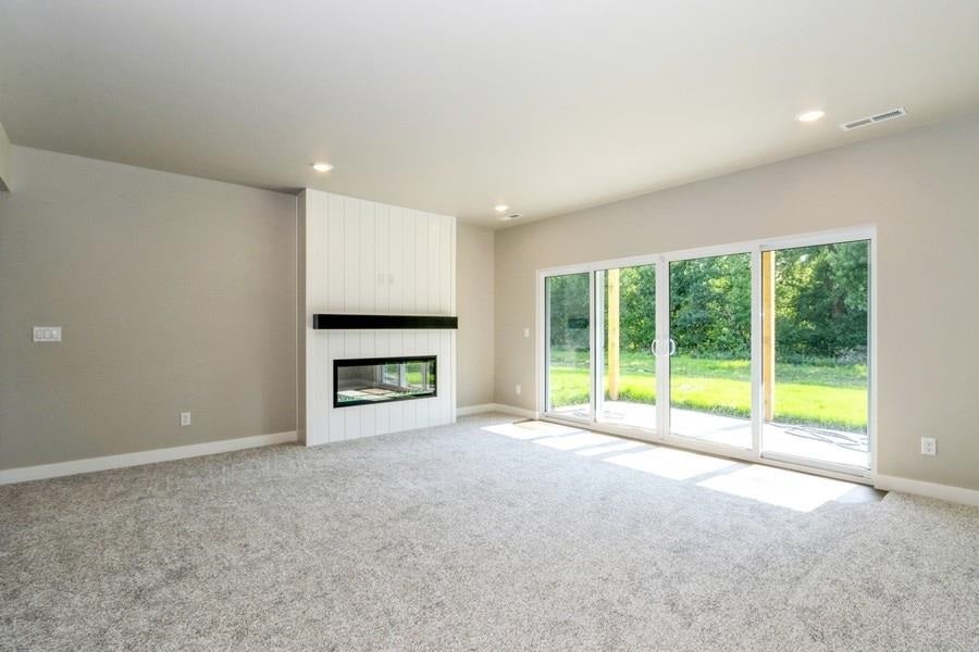 816 High Rdg Trail Solon, IA 52333 - Photo 20 of 38 Gallery Image 20