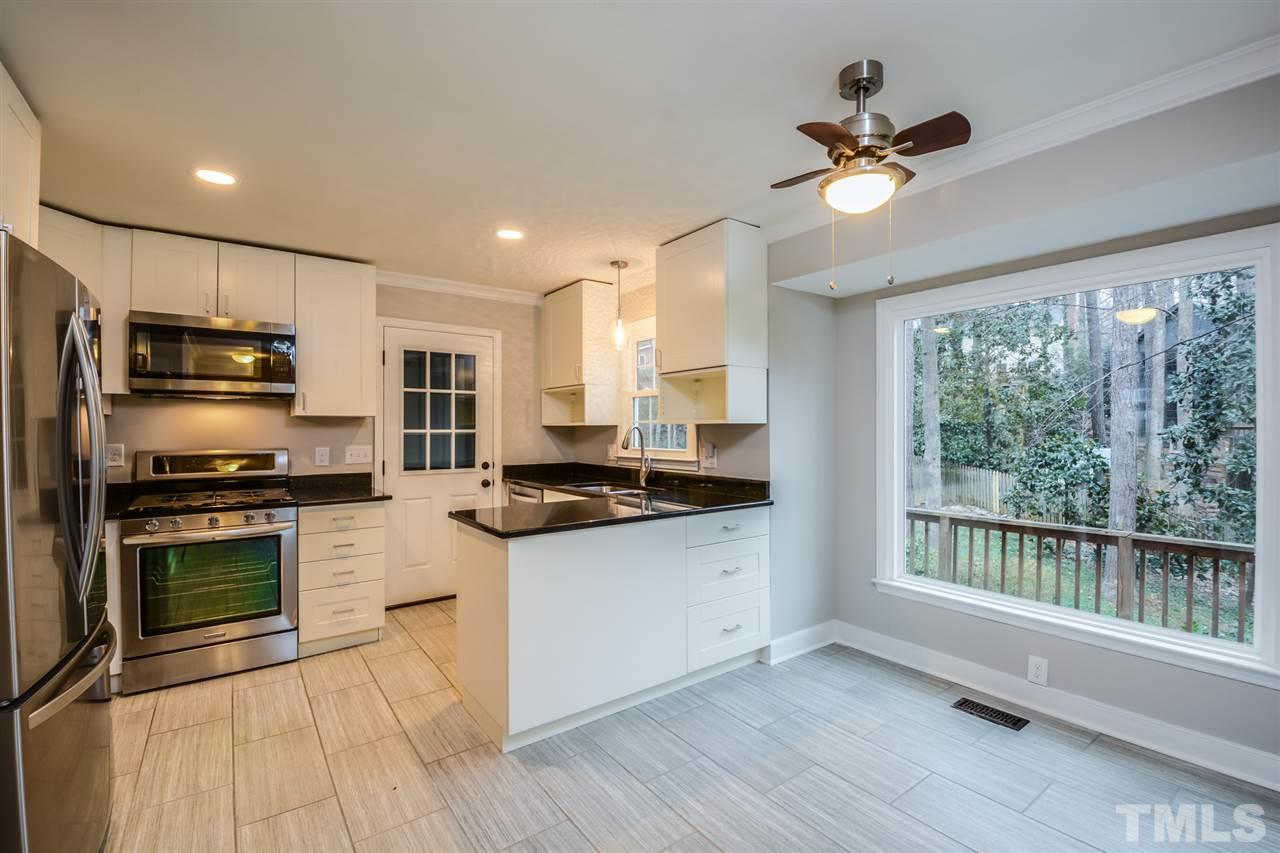 4605 Gunston Place Raleigh, NC 27612 - Photo 3 of 21