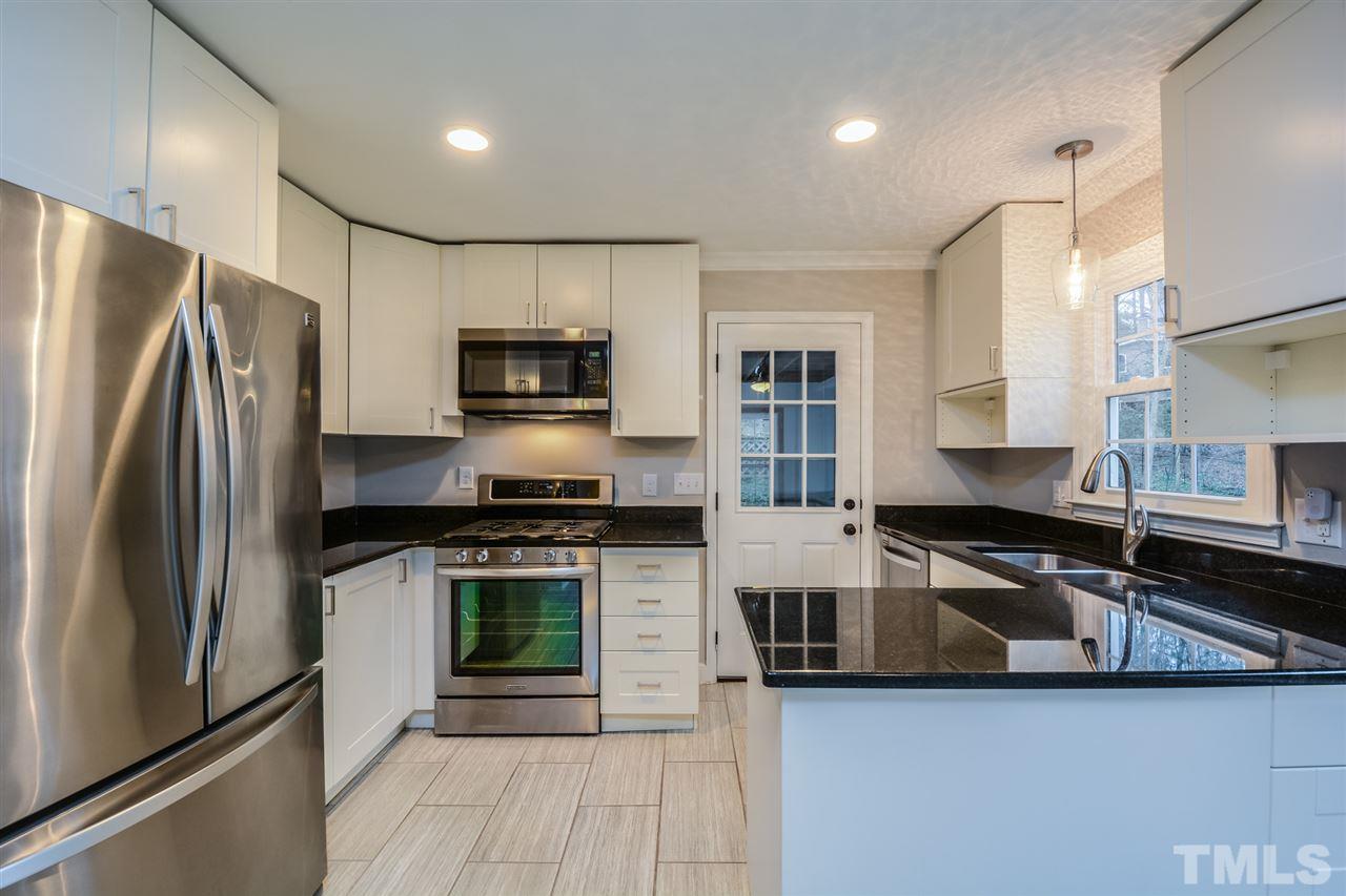 4605 Gunston Place Raleigh, NC 27612 - Photo 5 of 21