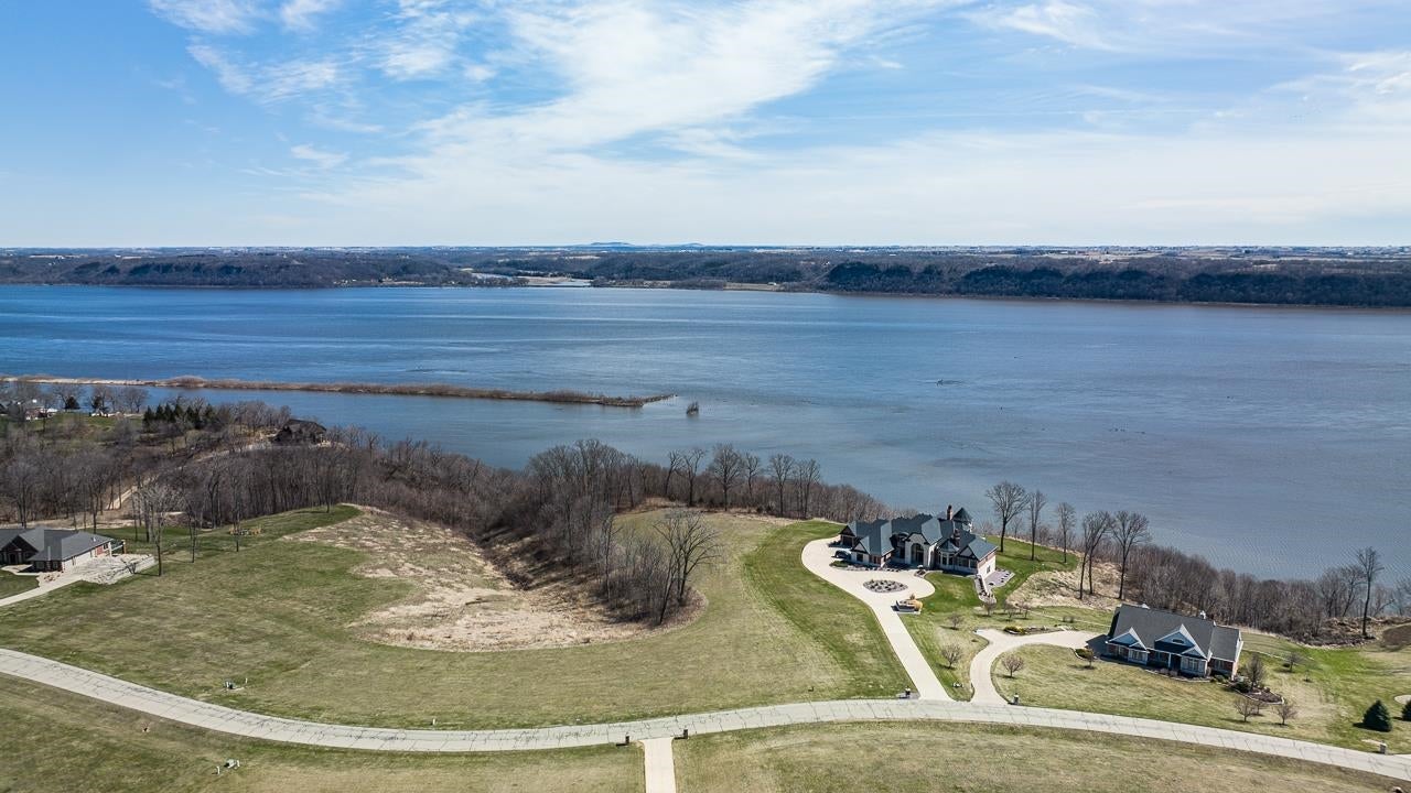 Lot 2 Heritage Ridge Estates, Unit 2 Dubuque, IA 52001 - Photo 8 of 15 Gallery Image 8