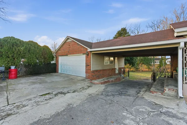 a house view with a outdoor space