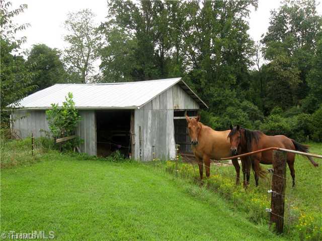 208 Collins Road Madison, NC 27025 - Photo 6 of 16 Stable/Barn.