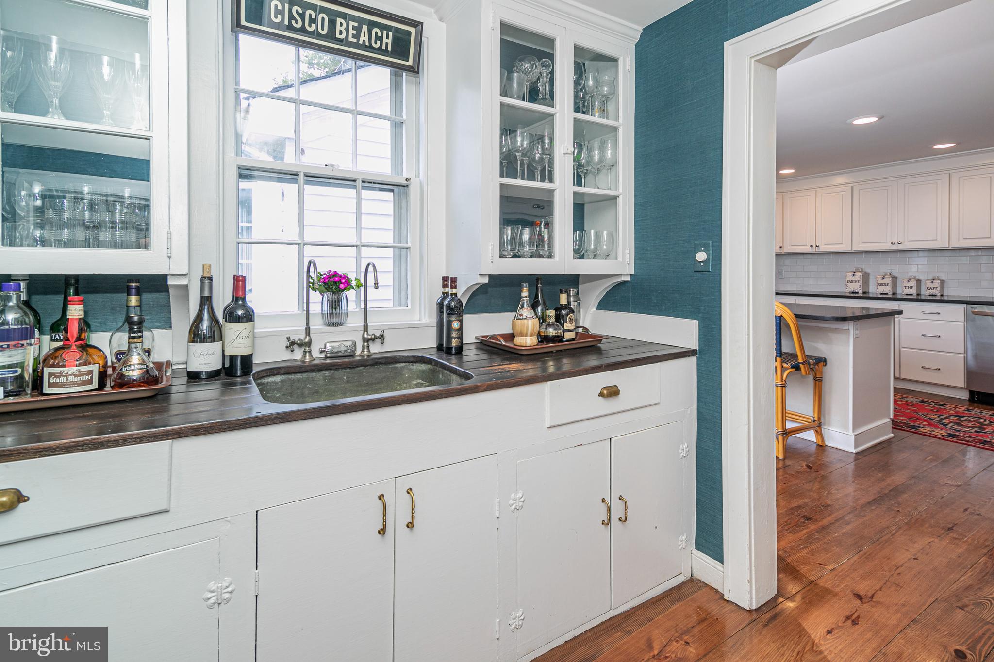 1 N Road Princeton, NJ 08540 - Photo 17 of 39 Wet bar
