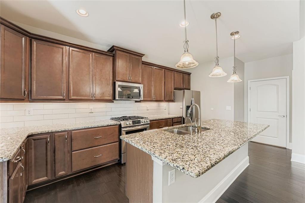 313 Derrymore Drive Woodstock, GA 30188 - Photo 14 of 28