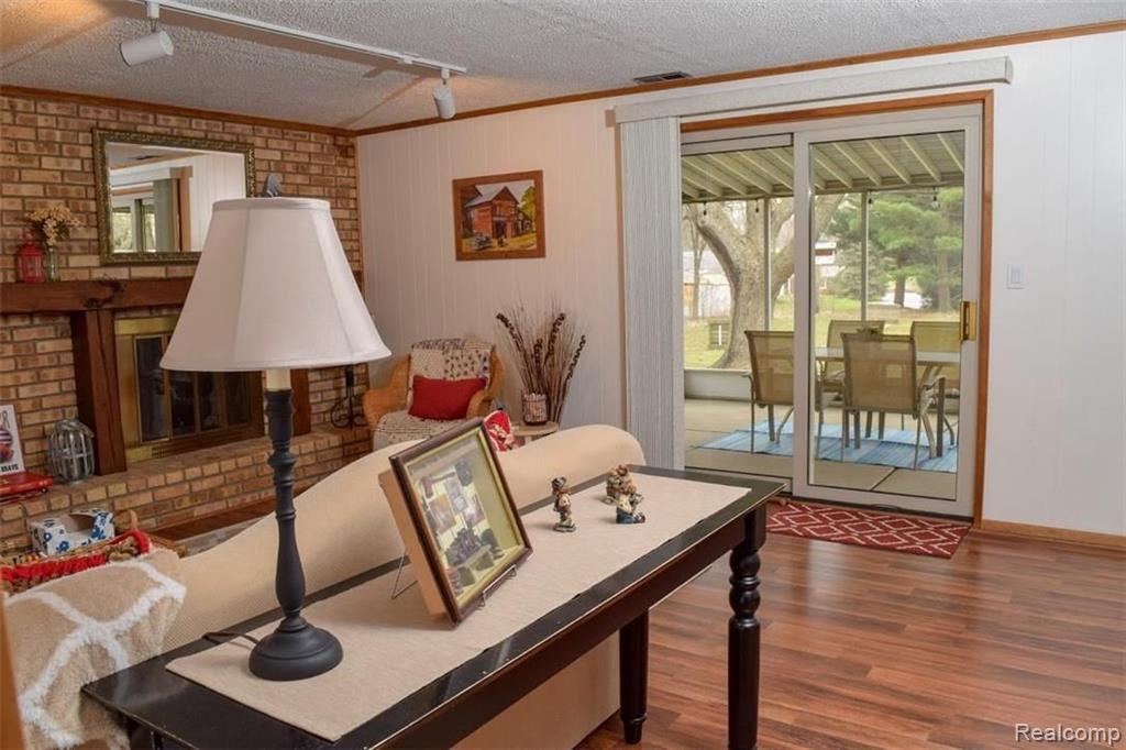 250 Donegal Drive Rochester Hills, MI 48309 - Photo 10 of 25