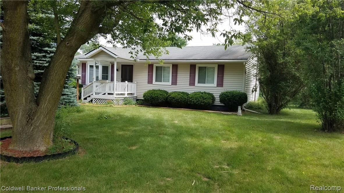 1534 Fish Lake Road Lapeer, MI 48446 - Photo 2 of 17 20170721_132440.jpg