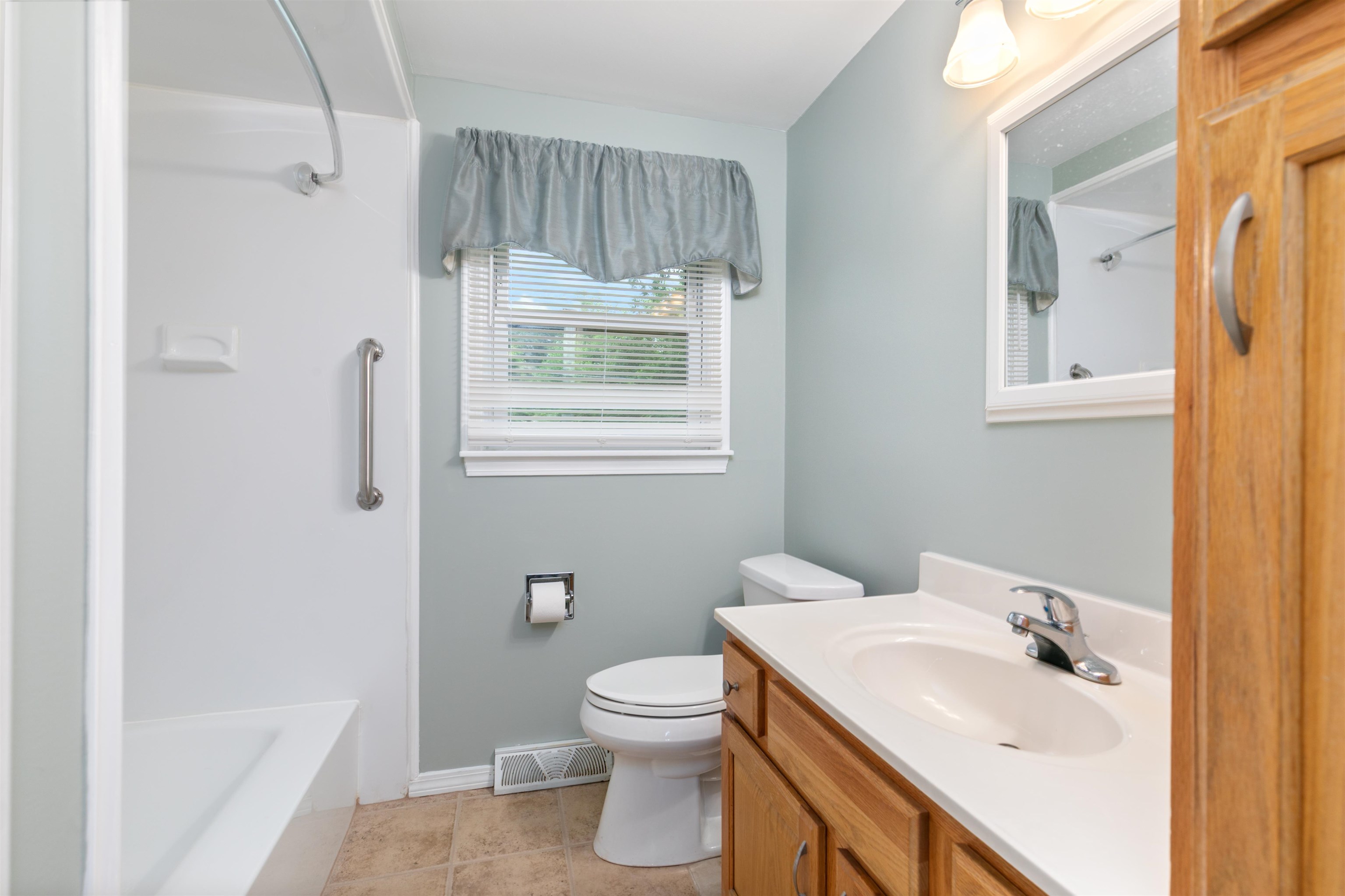 3 Custom Street Nashua, NH 03062 - Photo 19 of 47 Gallery Image 19