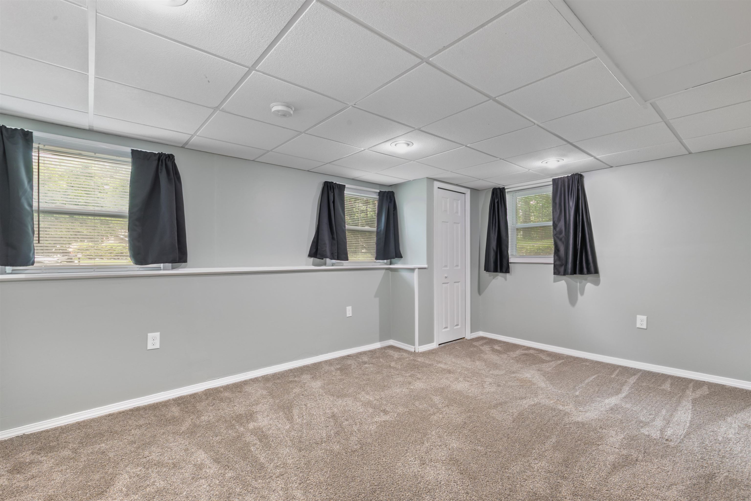 3 Custom Street Nashua, NH 03062 - Photo 30 of 47 Gallery Image 30