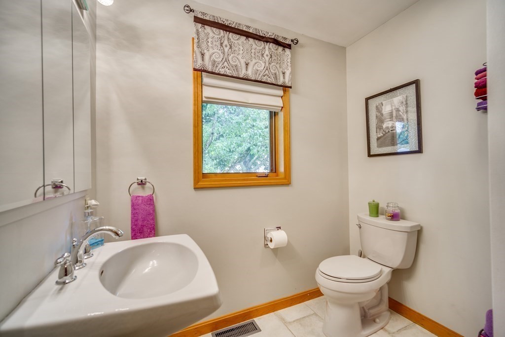 14 Primrose Path Hatfield, MA 01038 - Photo 25 of 41 Gallery Image 25