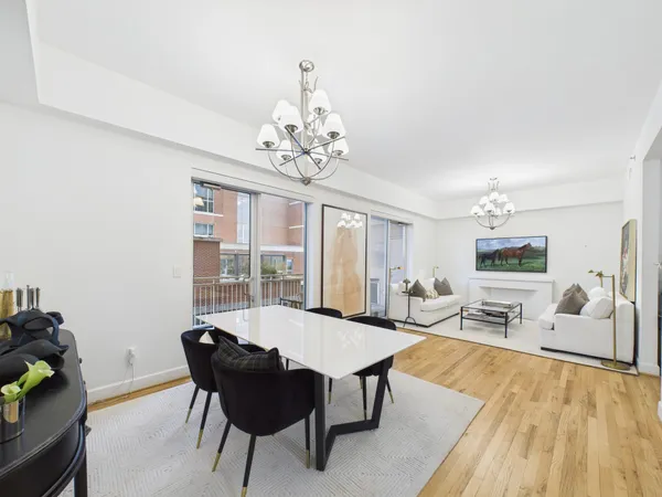 $10,000 | 2520 Robinhood Street, Unit 506, Houston, TX 77005