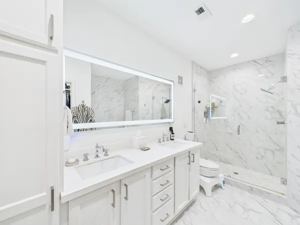 $10,000 | 2520 Robinhood Street, Unit 506, Houston, TX 77005