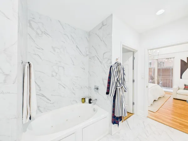 $10,000 | 2520 Robinhood Street, Unit 506, Houston, TX 77005