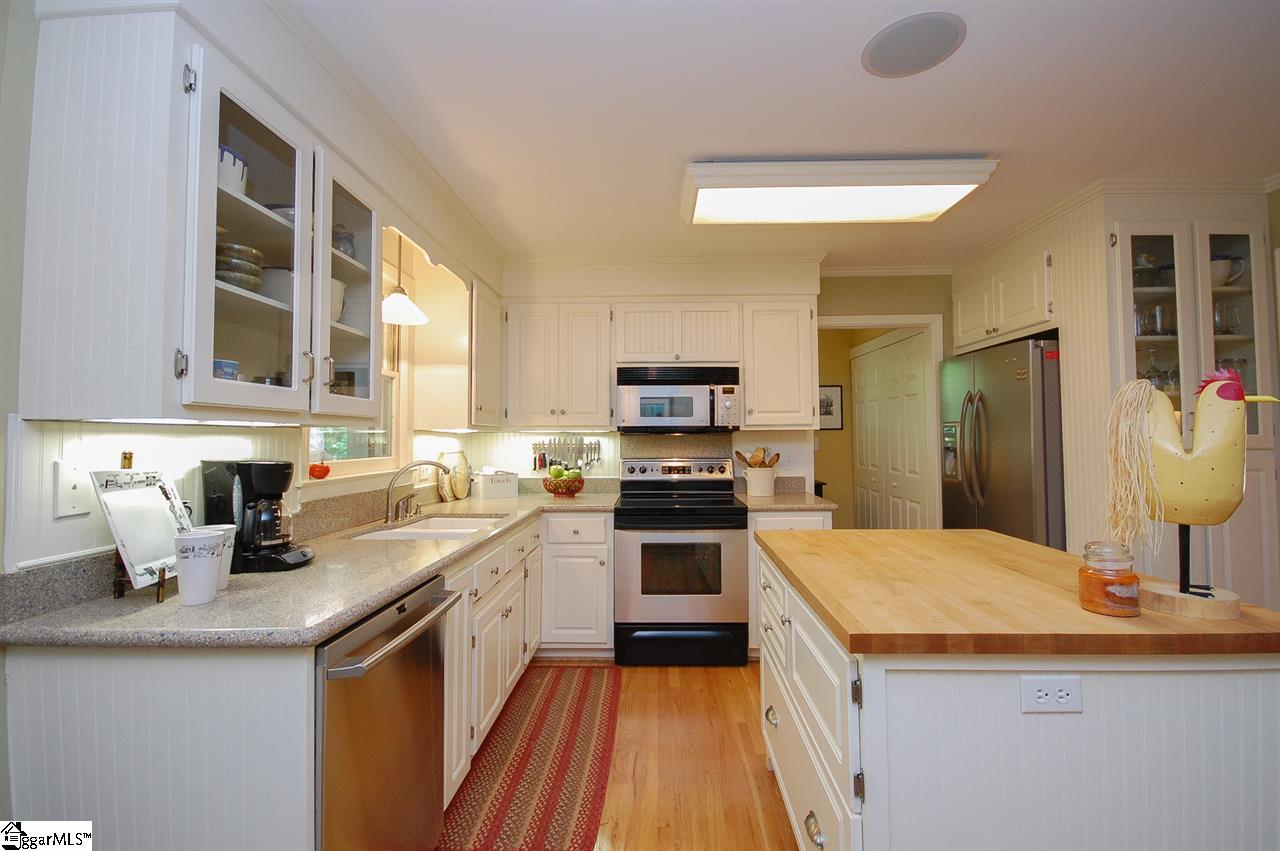 114 West Shallowstone Road Greer, SC 29650 - Photo 17 of 36 Gallery Image 17