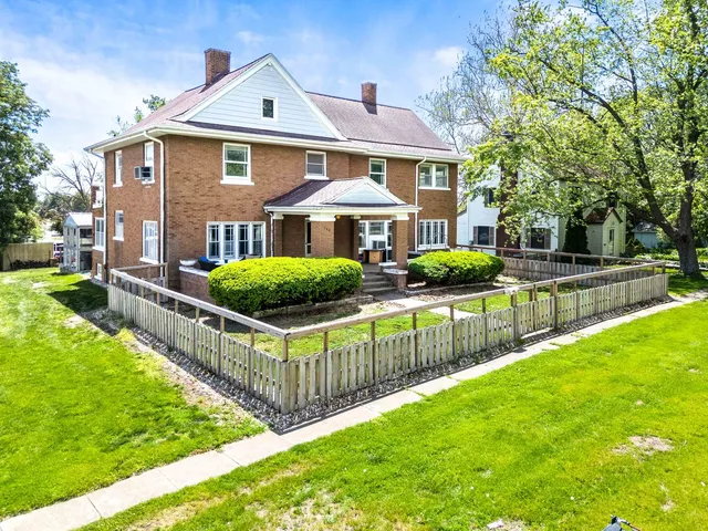 $225,000 | 546 Elmwood Court, El Paso, IL 61738