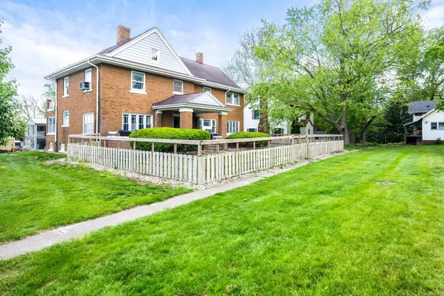 $225,000 | 546 Elmwood Court, El Paso, IL 61738