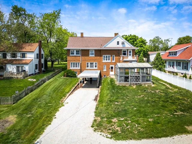 $225,000 | 546 Elmwood Court, El Paso, IL 61738