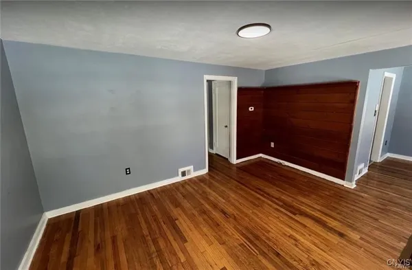 $2,300 | 6 Curtis Avenue, Lysander, NY 13027