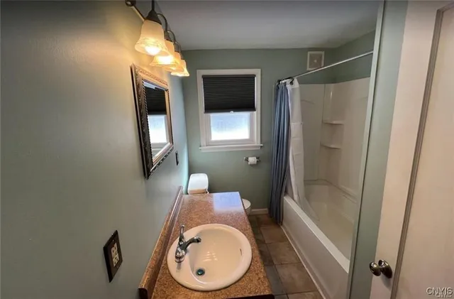 $2,400 | 6 Curtis Avenue, Lysander, NY 13027