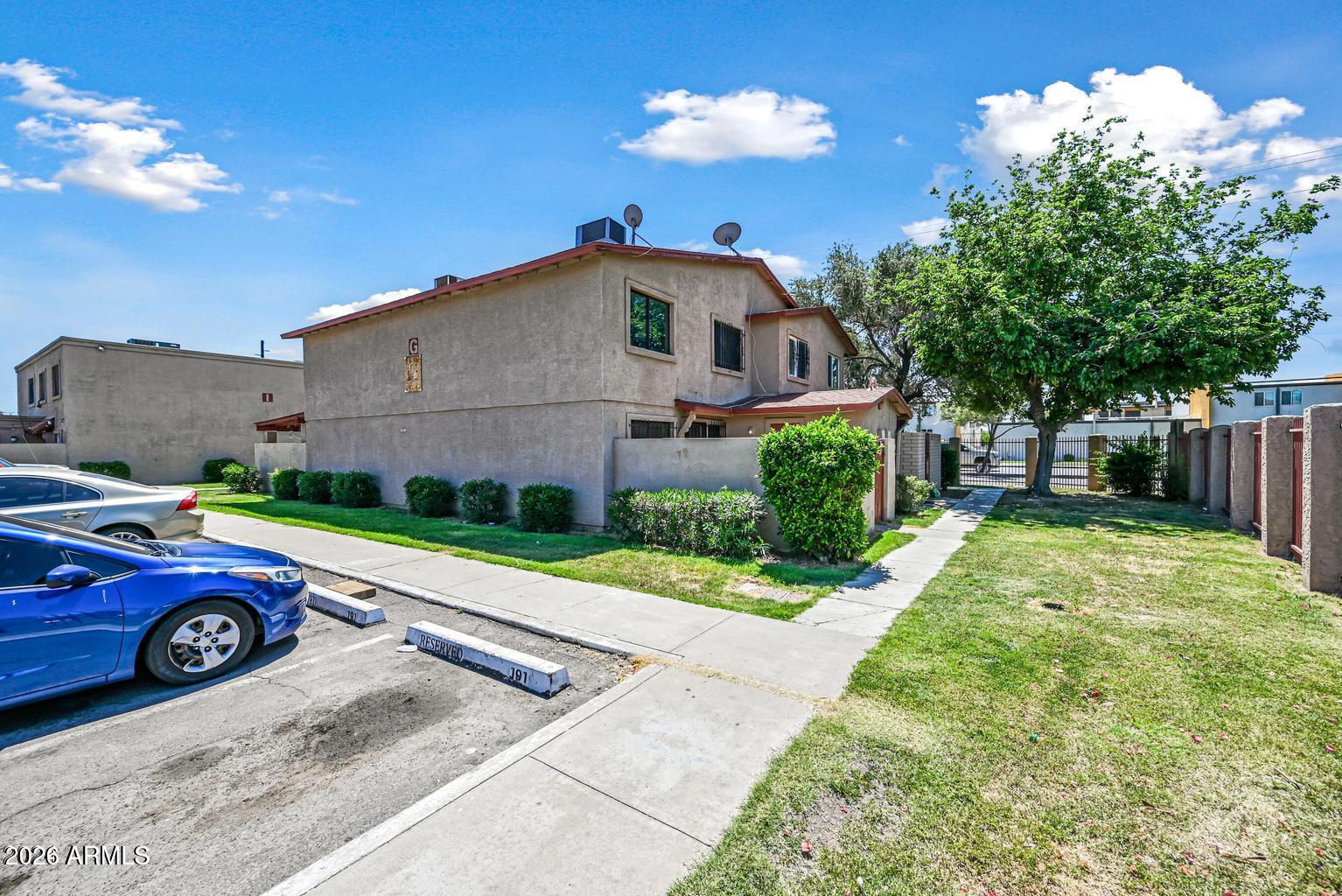 3959 West Palomino Road Phoenix, AZ 85019 - Photo 1 of 15