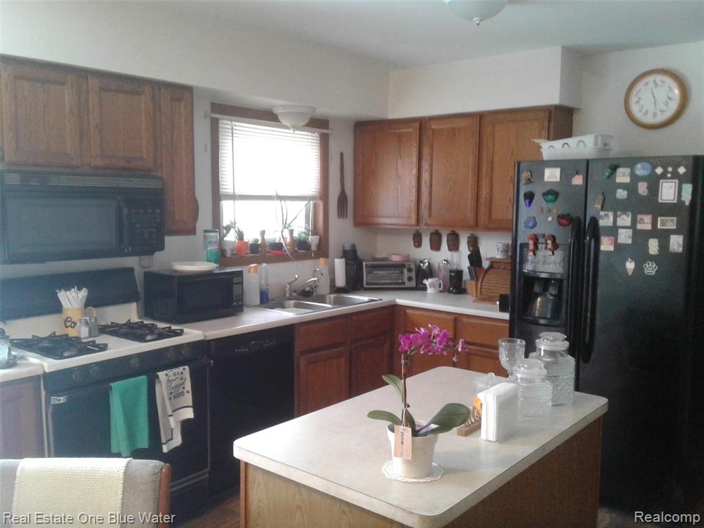 1070 Miller Road Memphis, MI 48041 - Photo 5 of 13