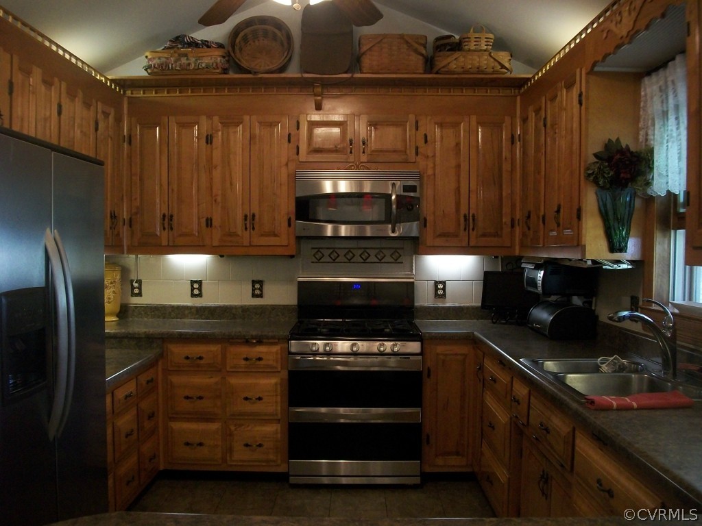 5303 West Quaker Road Disputanta, VA 23842 - Photo 8 of 14 Gallery Image 8