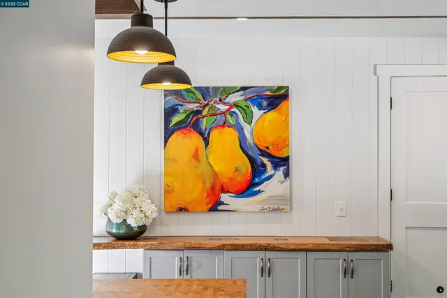 a view of a pathway both side of house