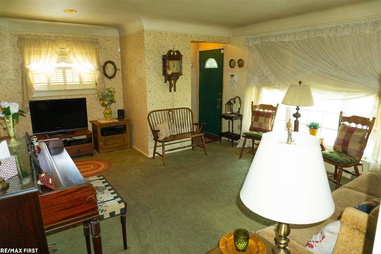 18545 Stephens Eastpointe, MI 48021 - Photo 14 of 29 Gallery Image 14